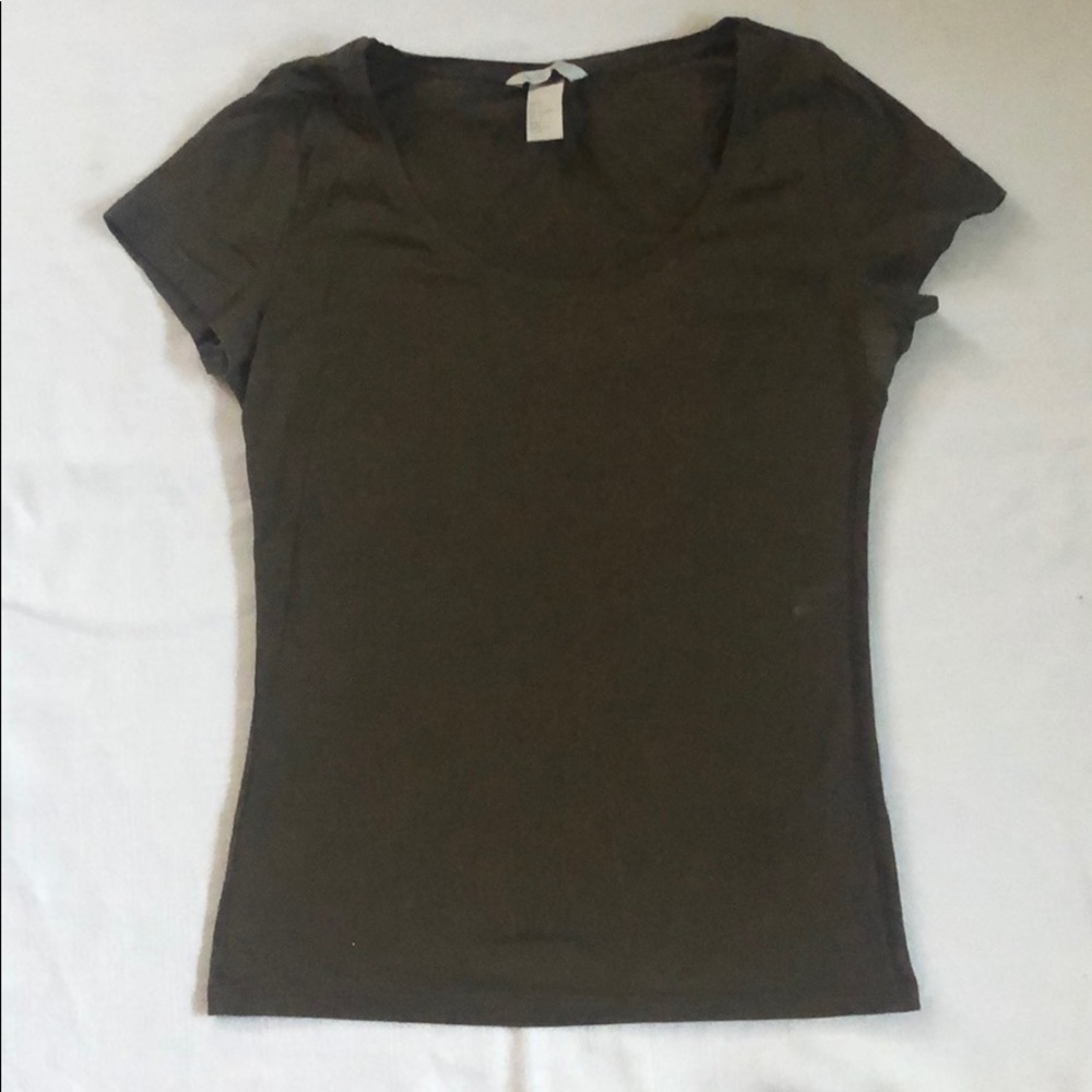 Basic h&m olive green tee